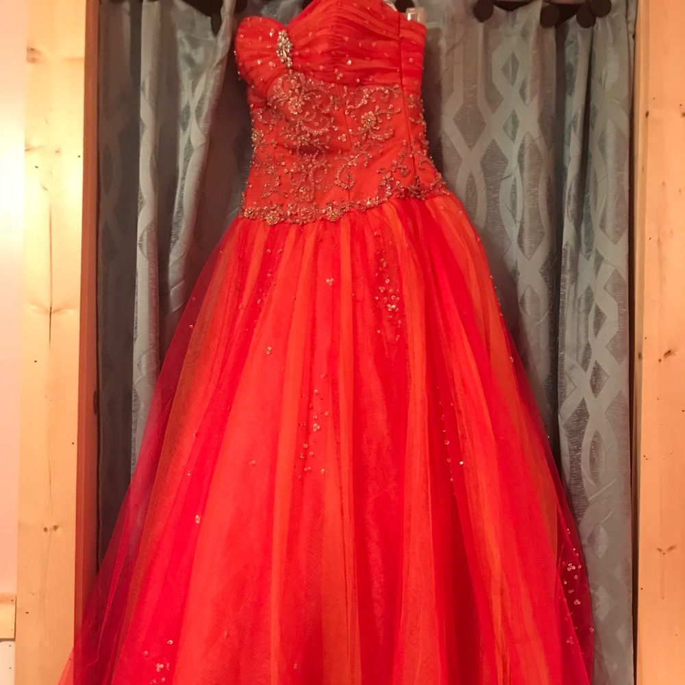 Prom dress